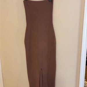 Elegant Brown Sleeveless Dress